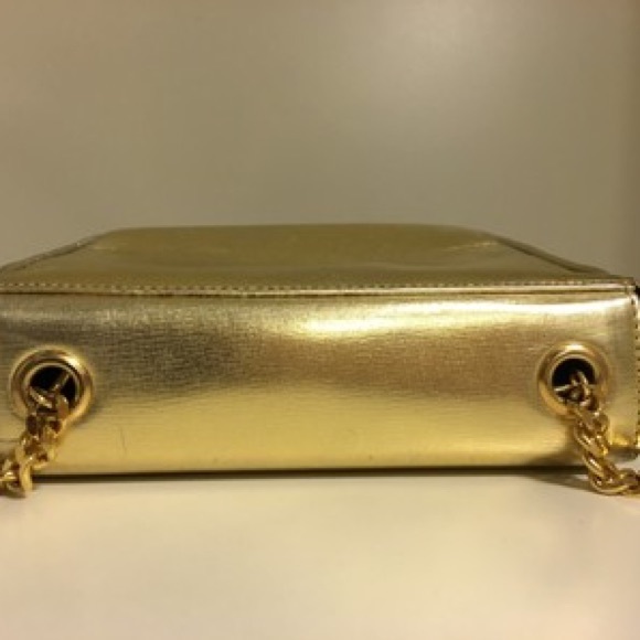 PALOMA PICASSO 🌟 Gold Leather & Chain Crossbody - Picture 5 of 8